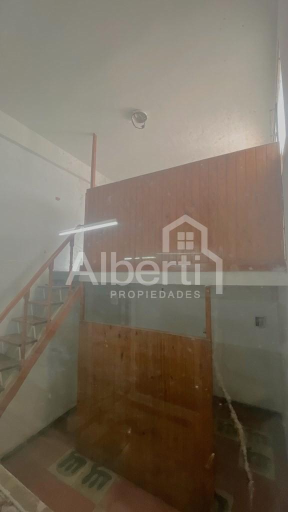 Foto de VENTA LOCAL EN GALERÍA - HAEDO CENTRO (LADO NORTE), imagen 4