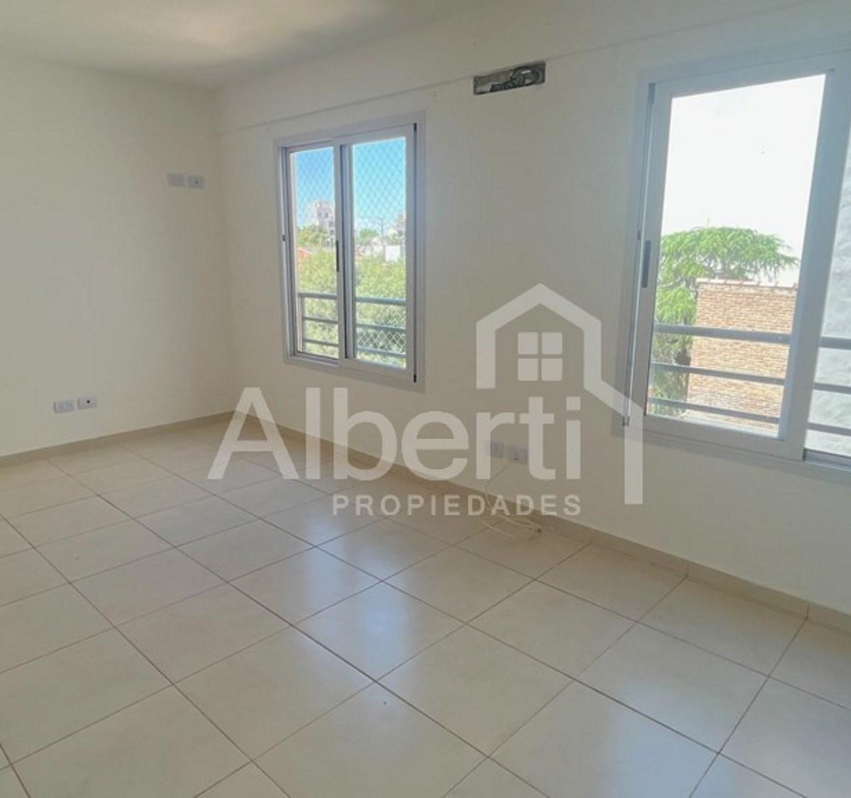 Foto de VENTA DEPARTAMENTO 2 AMBIENTES CON COCHERA EN HAEDO., imagen 5