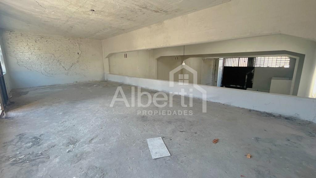 Venta Galpón / Deposito en Móron. 4