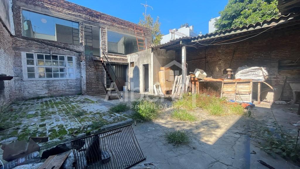 Venta Galpón / Deposito en Móron. 3