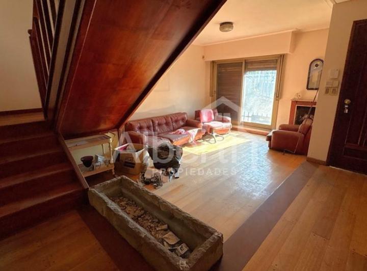 Foto de VENTA CHALET 6 AMBIENTES + LOTE LINDERO EN HAEDO NORTE., imagen 3