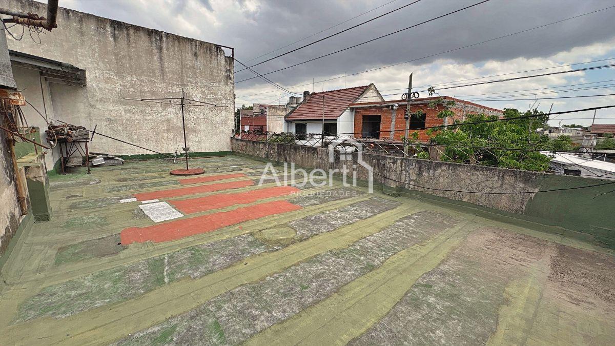 VENTA CASA 4 AMBIENTES EN RAMOS MEJÍA.