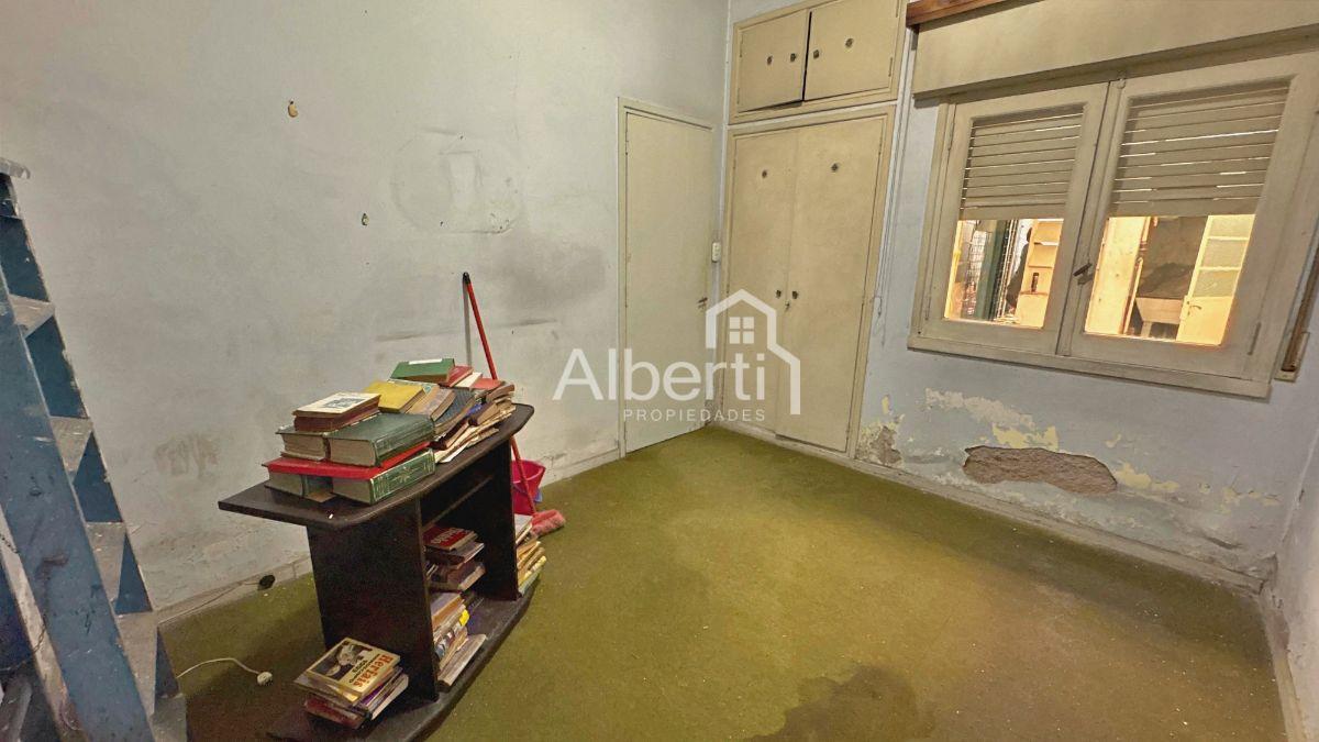 VENTA CASA 4 AMBIENTES EN RAMOS MEJÍA.