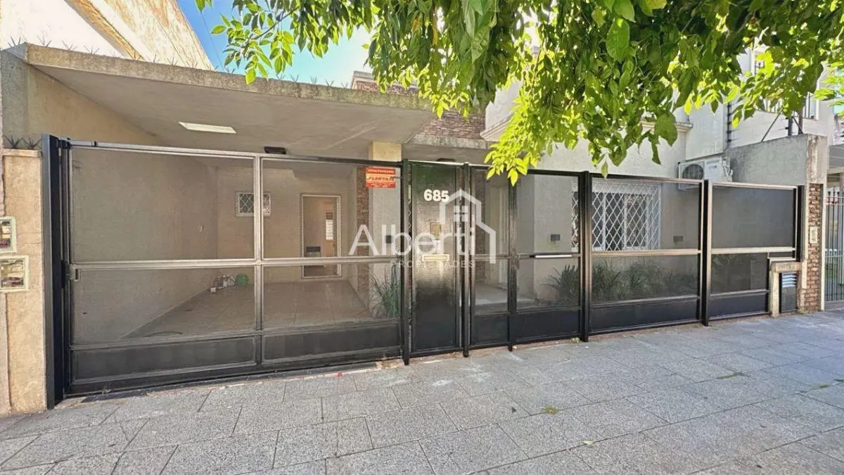 ALQUILER CASA 4 AMBIENTES EN HAEDO NORTE - BARRIO GÜEMES. 4