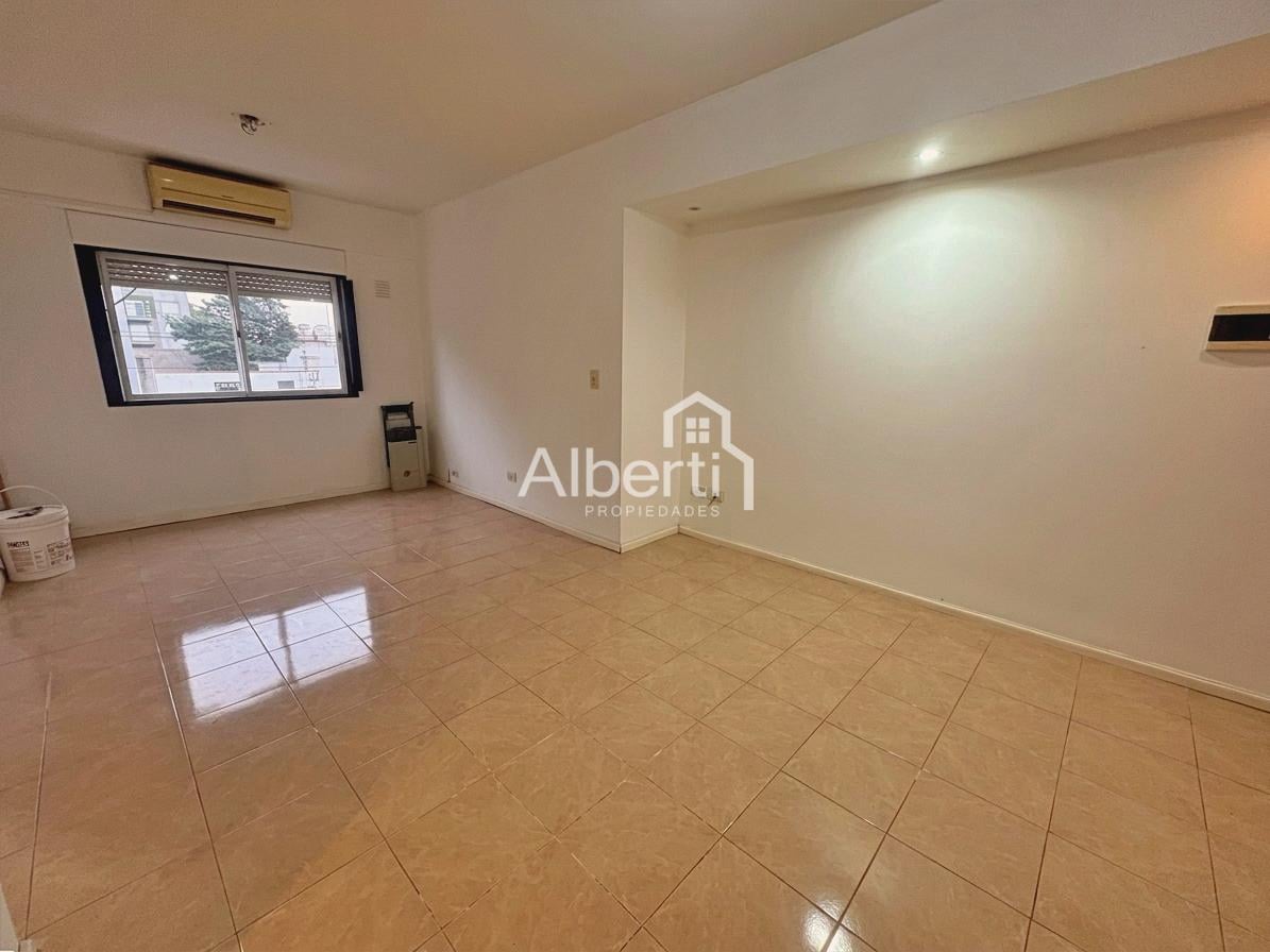 Foto de ALQUILER DEPARTAMENTO 2 AMBIENTES EN HAEDO NORTE., imagen 2