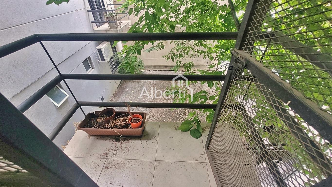 Foto de VENTA DEPARTAMENTO MONOAMBIENTE CON COCHERA EN CASTELAR NORTE., imagen 3