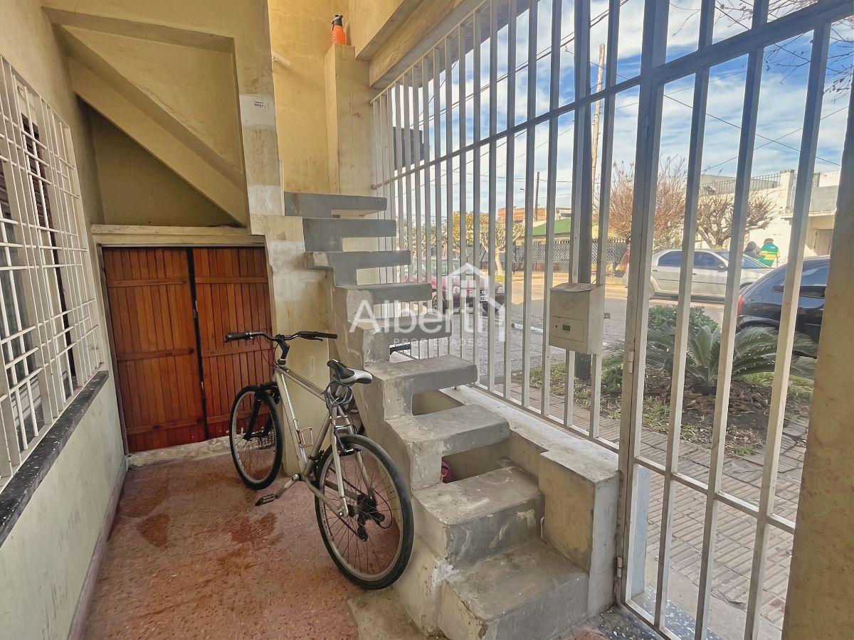Foto de VENTA P.H. 3 AMBIENTES EN EL PALOMAR CON TERRAZA., imagen 1