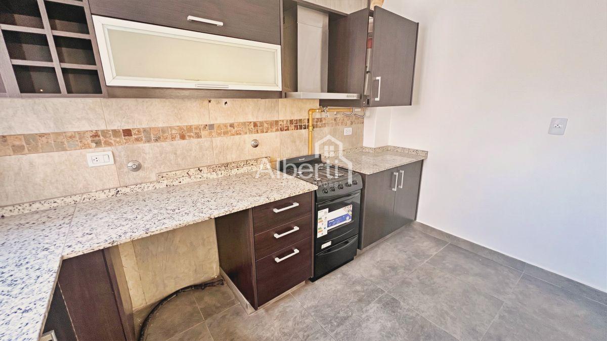 Foto de ALQUILER DEPARTAMENTO 2 AMBIENTES CON COCHERA EN HAEDO SUR., imagen 1