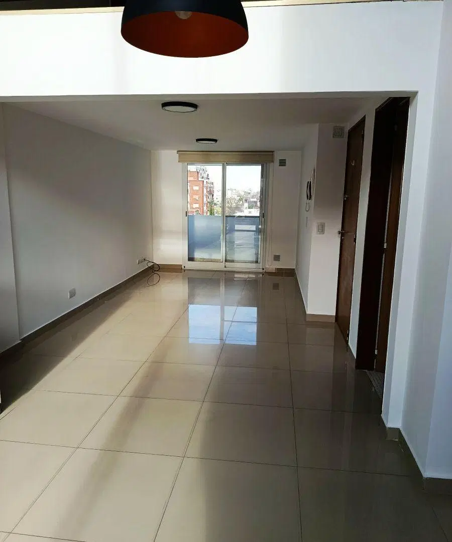 Lascano 5100 Duplex 2 amb al fte con 2 balcones baño y toilette 3
