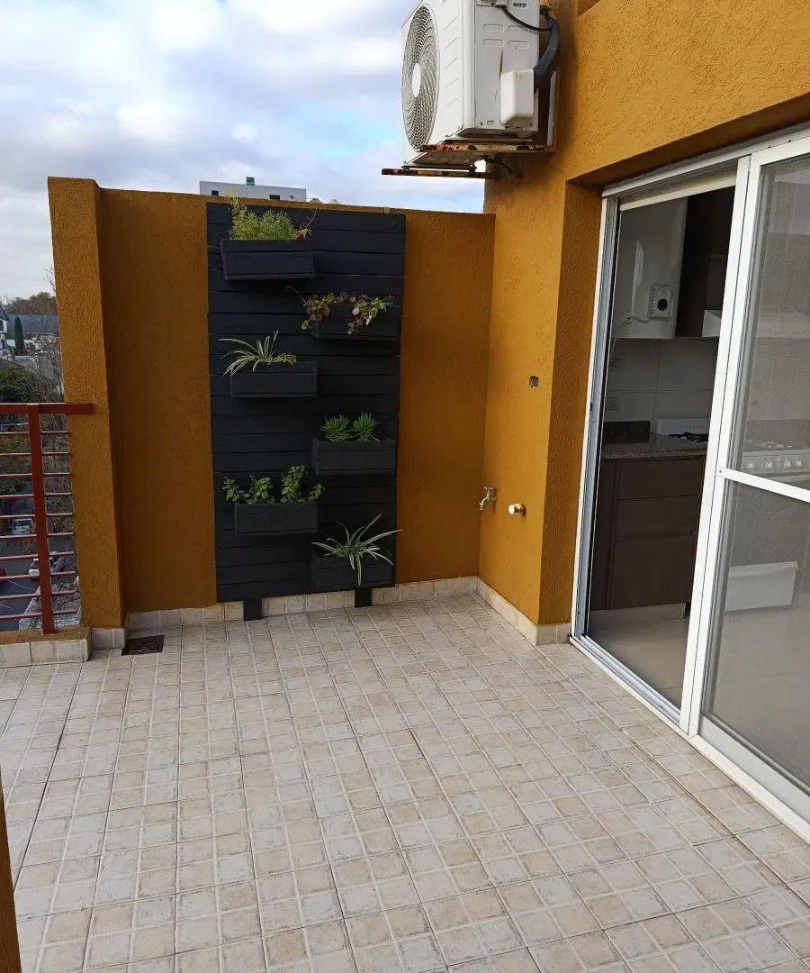 Lascano 5100 Duplex 2 amb al fte con 2 balcones baño y toilette 4