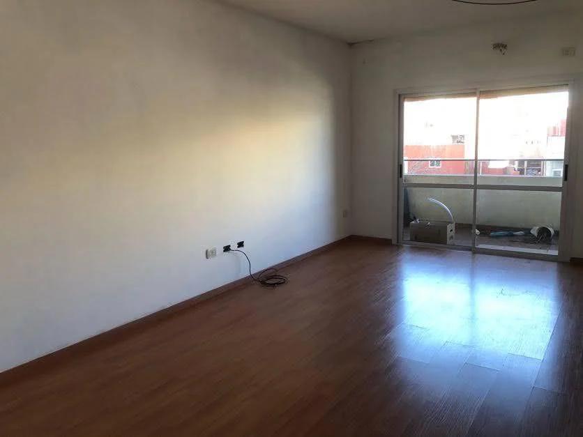 Foto de Departamento monoambiente en venta con balcón en Villa Devoto, imagen 2