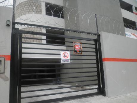 Alquiler o Venta - Cochera Fija en Segundo Piso! - Quilmes 5