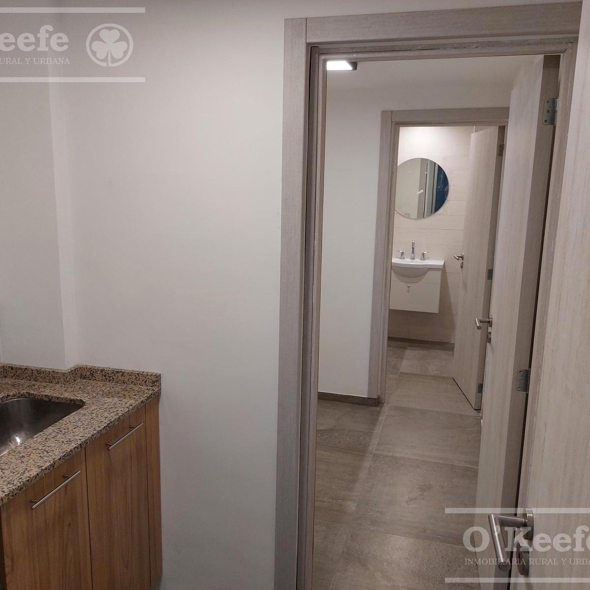 Departamento en venta de 5 ambientes en Bariloche sobre costa de lago