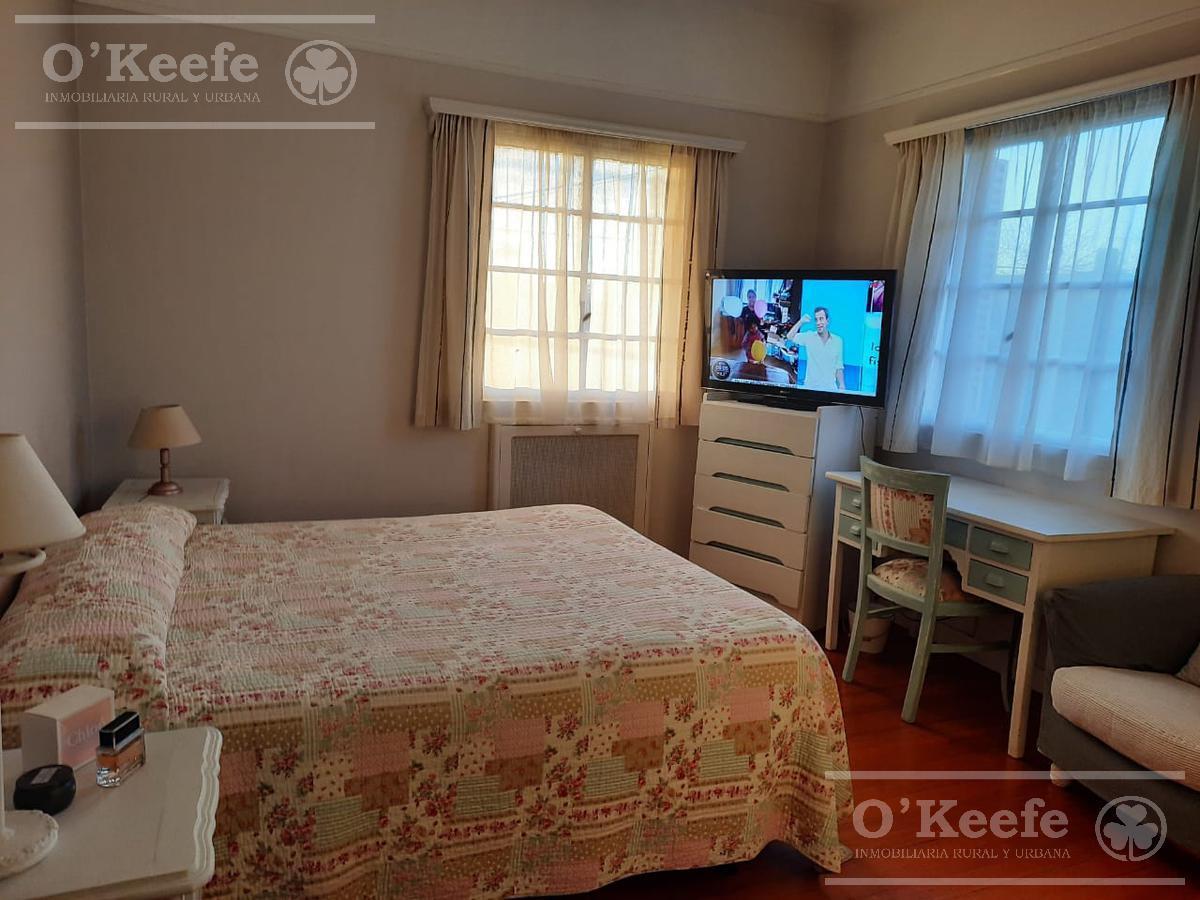 Casa - Quilmes 4 Amb Excelente Estado en Residencial Exclusivo 4