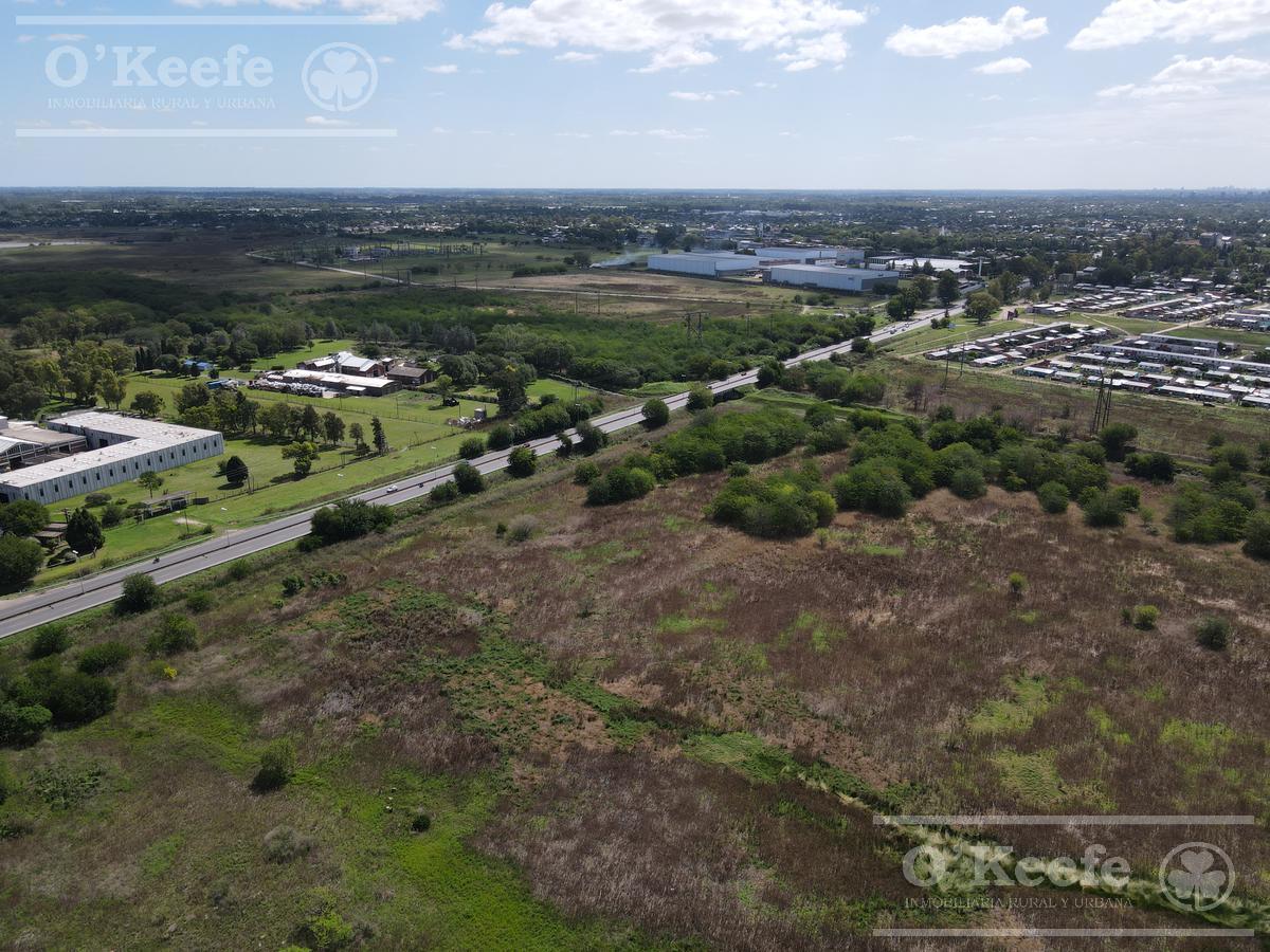 Lote / Terreno / Predio Industrial / Comercial en Venta de 2,5 Has en Florencio Varela 2