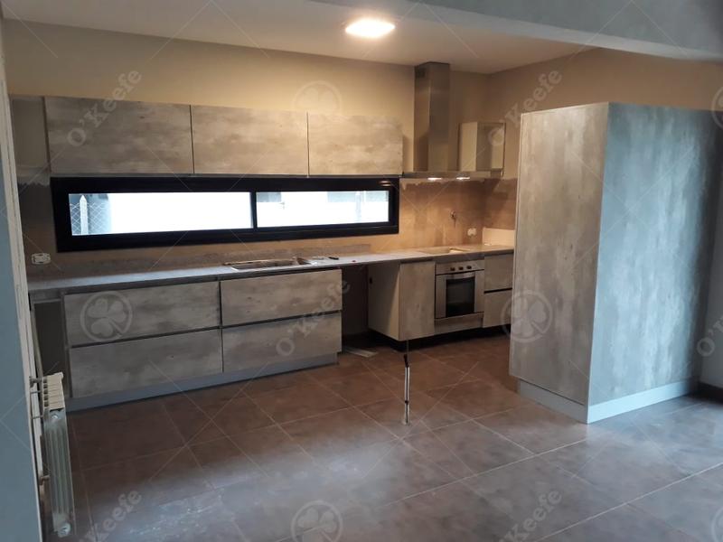 Casa de Estilo Moderno en Venta con Cuatro Dorm. en Fincas de Hudson 2