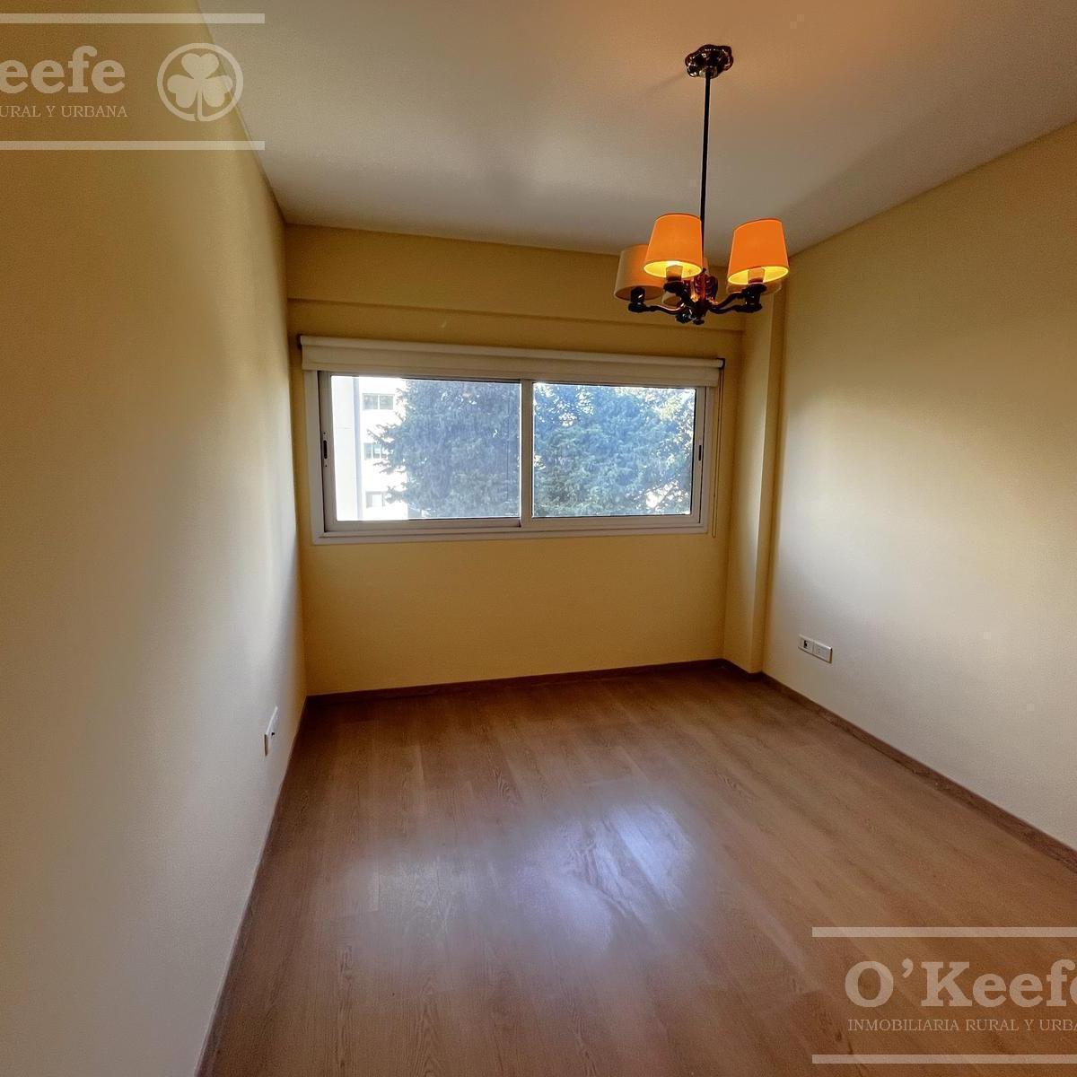 Departamento de 3 Ambientes con Cochera en Venta en Quilmes. apto Crédito. 3