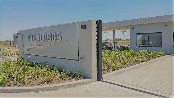 Lote en venta de 702 metros dentro de la isla en Villalobos - Pueblos del Plata