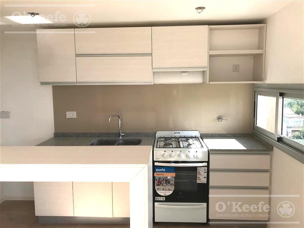 Departamento en Venta de 3 Ambientes en Altos de Sol, Berazategui 2
