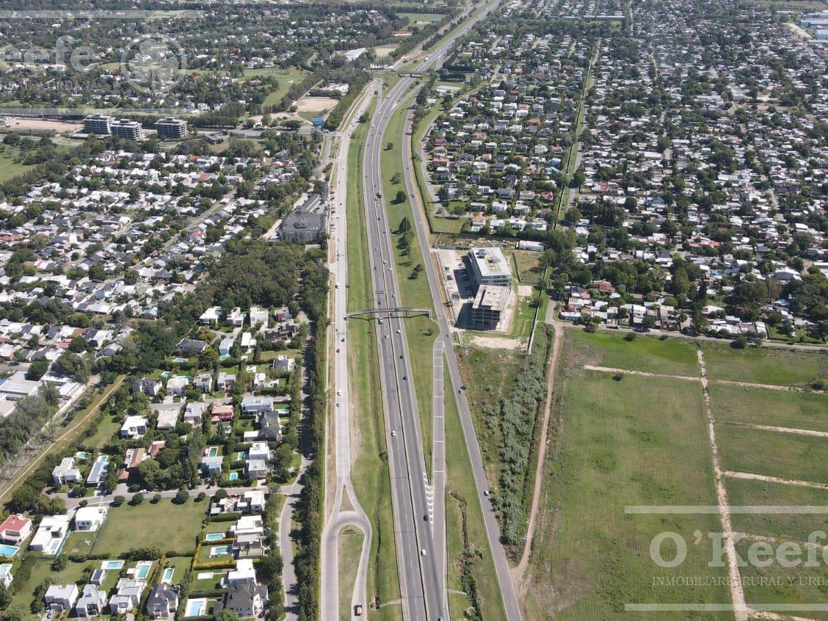 Lote Ubicado Sobre Colectora Au. La Plata - Mar del Plata - Unico en Zona Sur Berazategui 3635 m² - 4