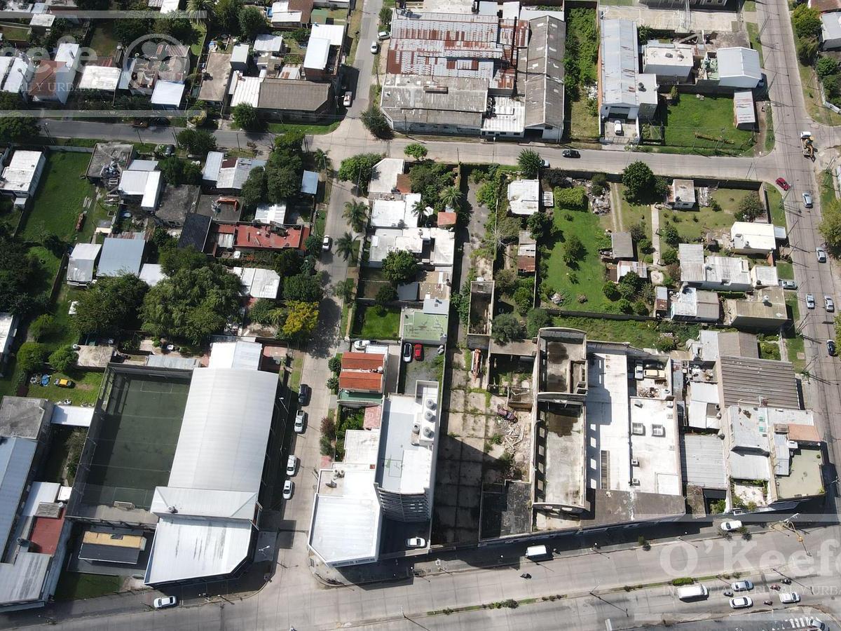 Venta | Local Comercial a Estrenar - 400 m² - Berazategui Centro 2
