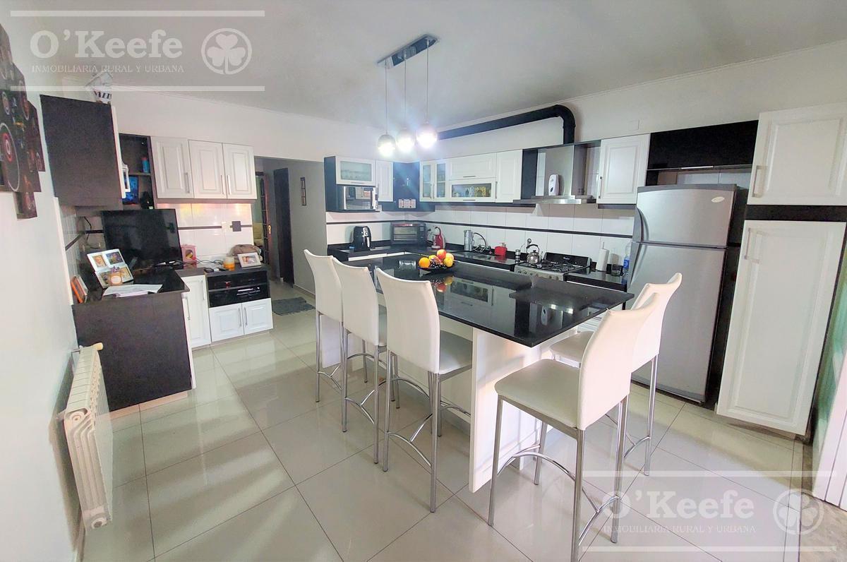 Casa en Venta Ranelagh 4 Dorm. con Pileta 3