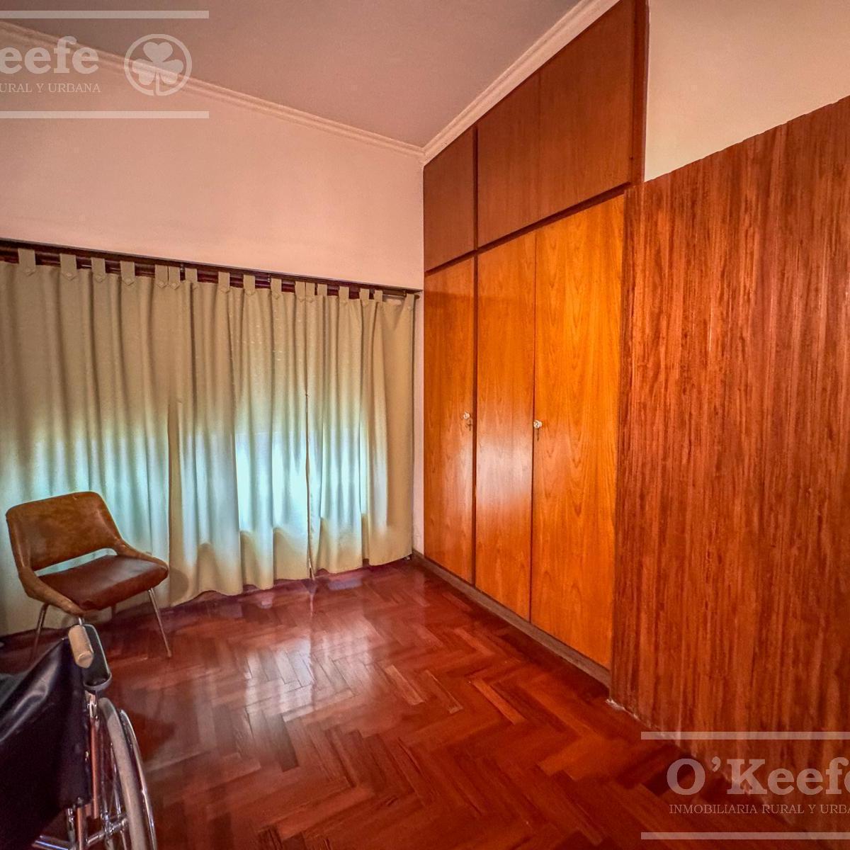 Foto de Casa en Venta de 4 Ambientes, Bernal., imagen 3