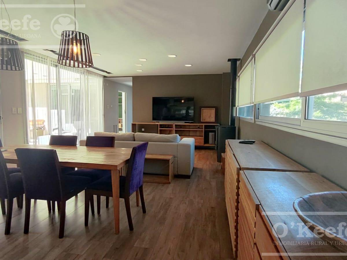 Casa Moderna en Venta 5 Ambientes en Fincas de Hudson Barrio Cerrado. Hudson, Berazategui 2
