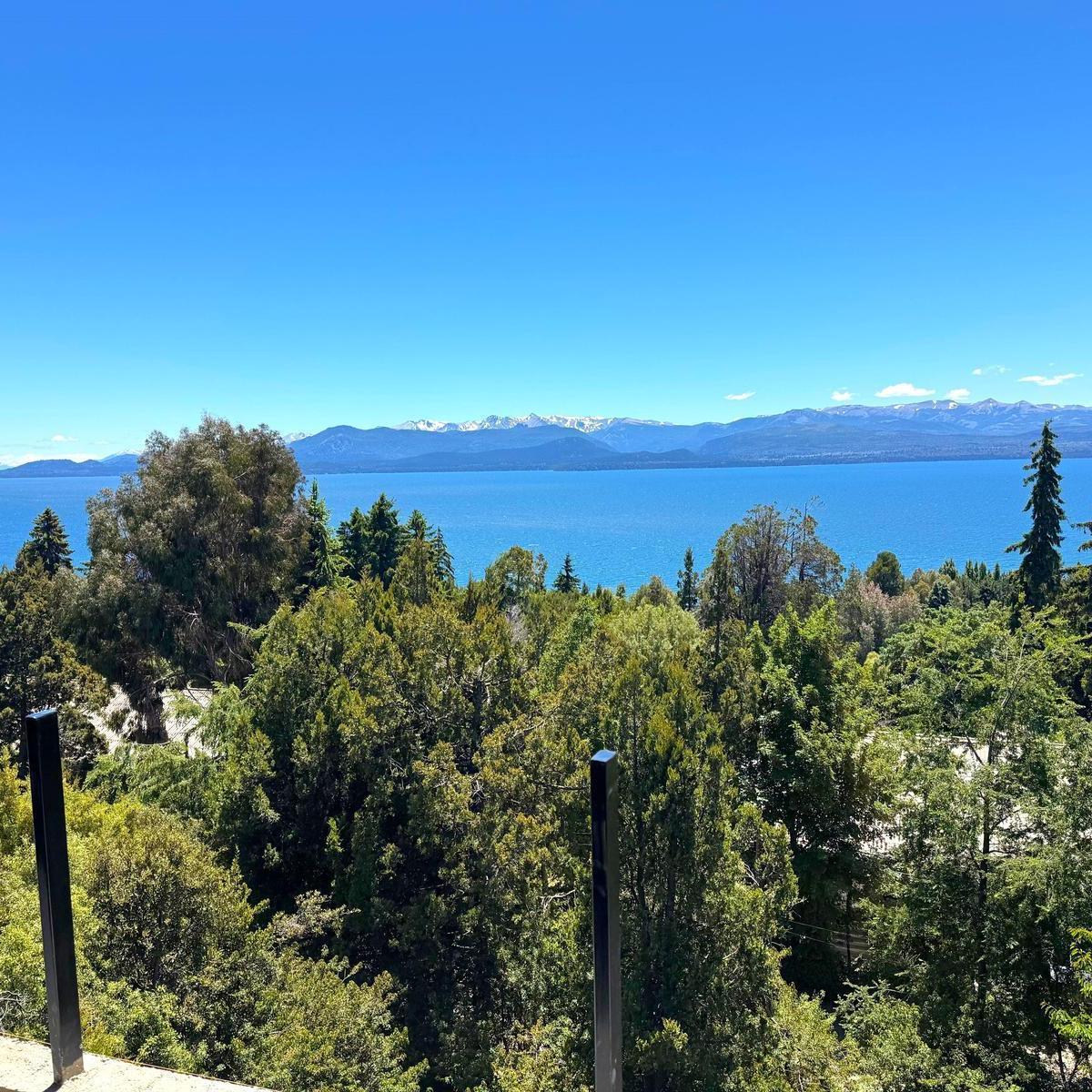 Departamento en Venta 2 Ambientes con Increíble Vista Al Lago en Pioneros Green Lago, Bariloche 1