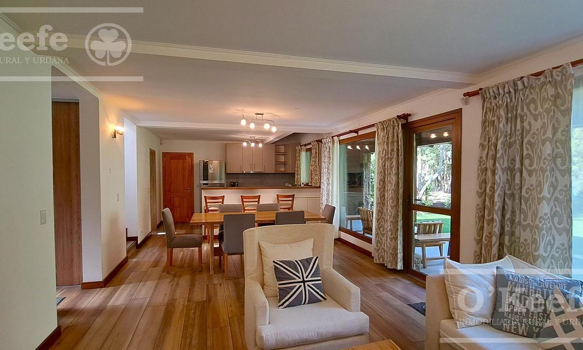 Casa en Venta 4 Ambientes en Barrio Cerrado, Barrancas de Melipal, Bariloche 3