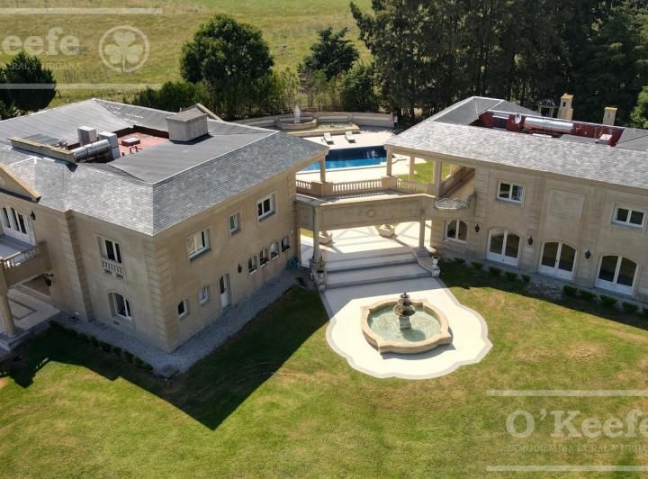 Venta- Lujos Casa  en Haras del Sur de 1100 m2 sobre 8000m2 de lote - Renta 1