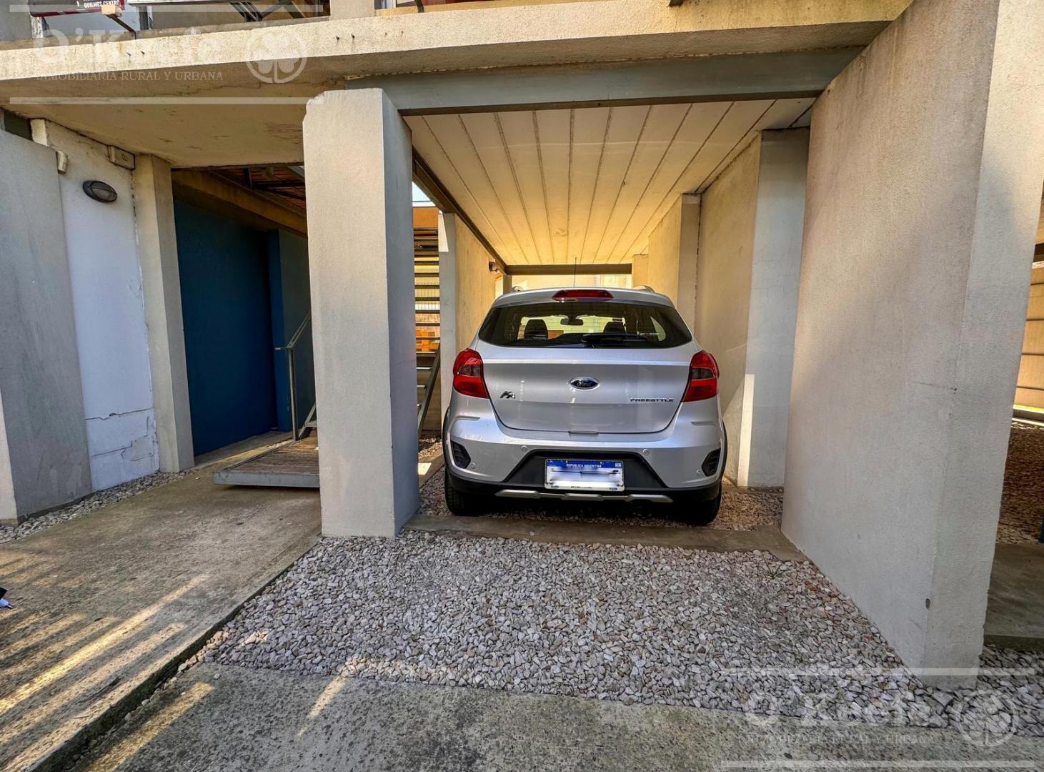 Departamento en venta 2 Ambientes, Bernal - Con Cochera cubierta. APTO CREDITO!