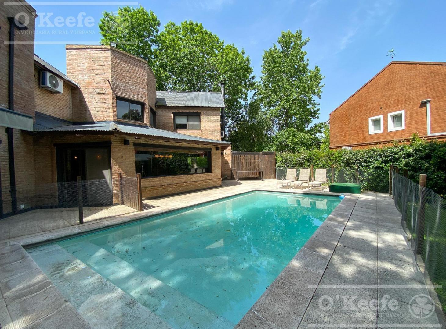 Foto de Casa en venta en Abril Country Club Hudson Berazategui de 6 ambientes, imagen 3