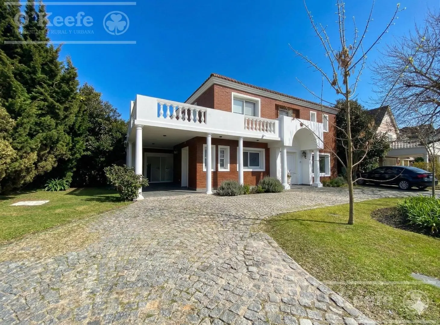 Casa en venta de cuatro ambientes en Abril Country Club - Guillermo Hudson 2