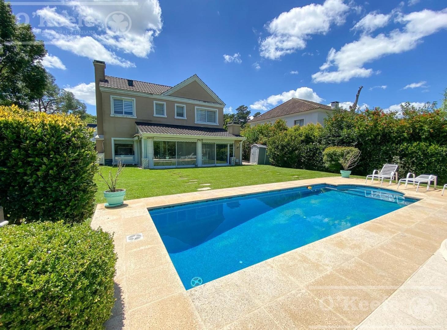 Casa en venta de cinco ambientes en Abril Club de Campo, Guillermo Hudson
