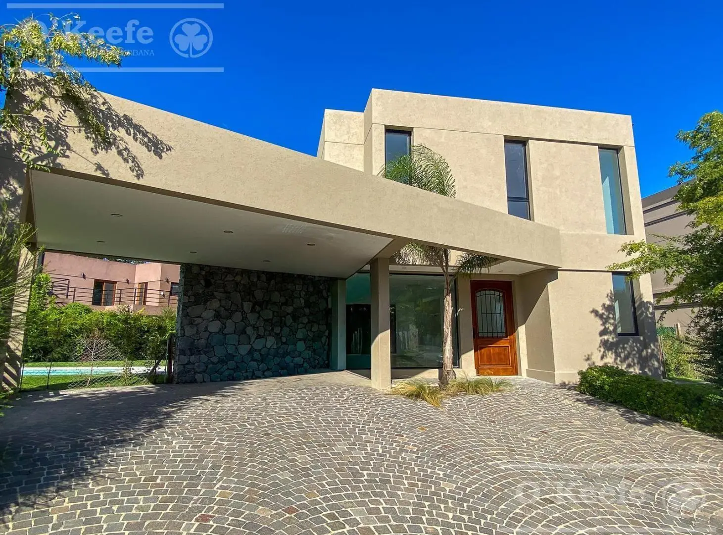 Casa en venta a estrenar con piscina en Fincas de Hudson Berazategui 2