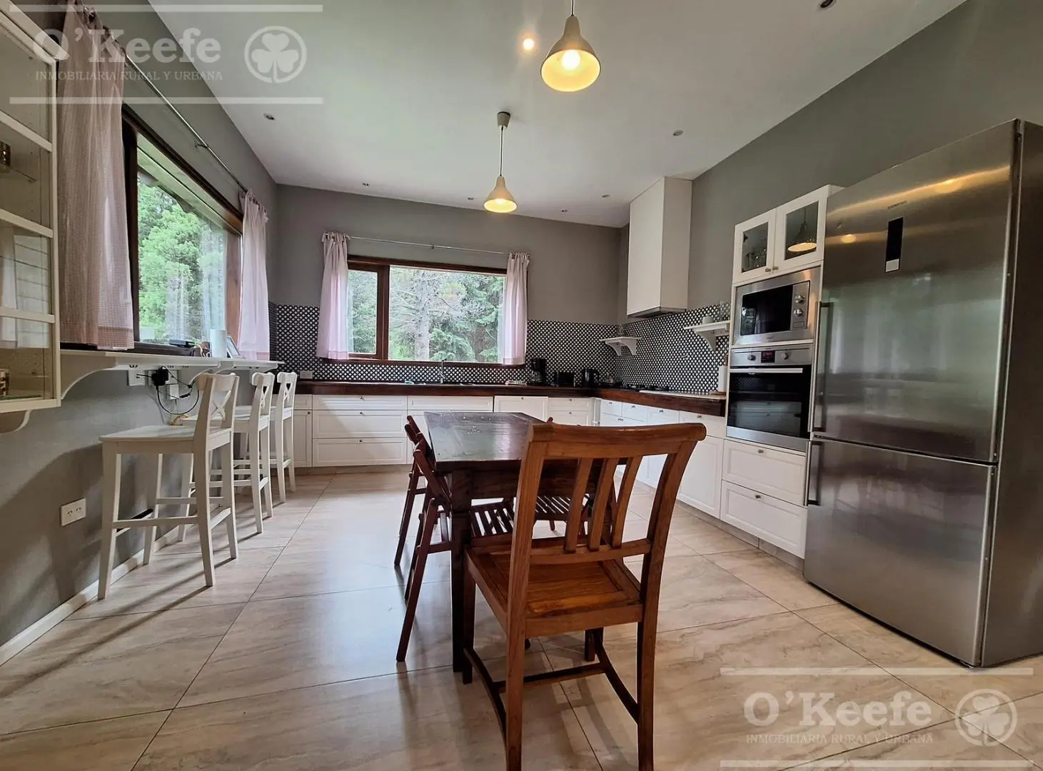 Casa de 5 ambientes en venta en Arelauquen Golf 4