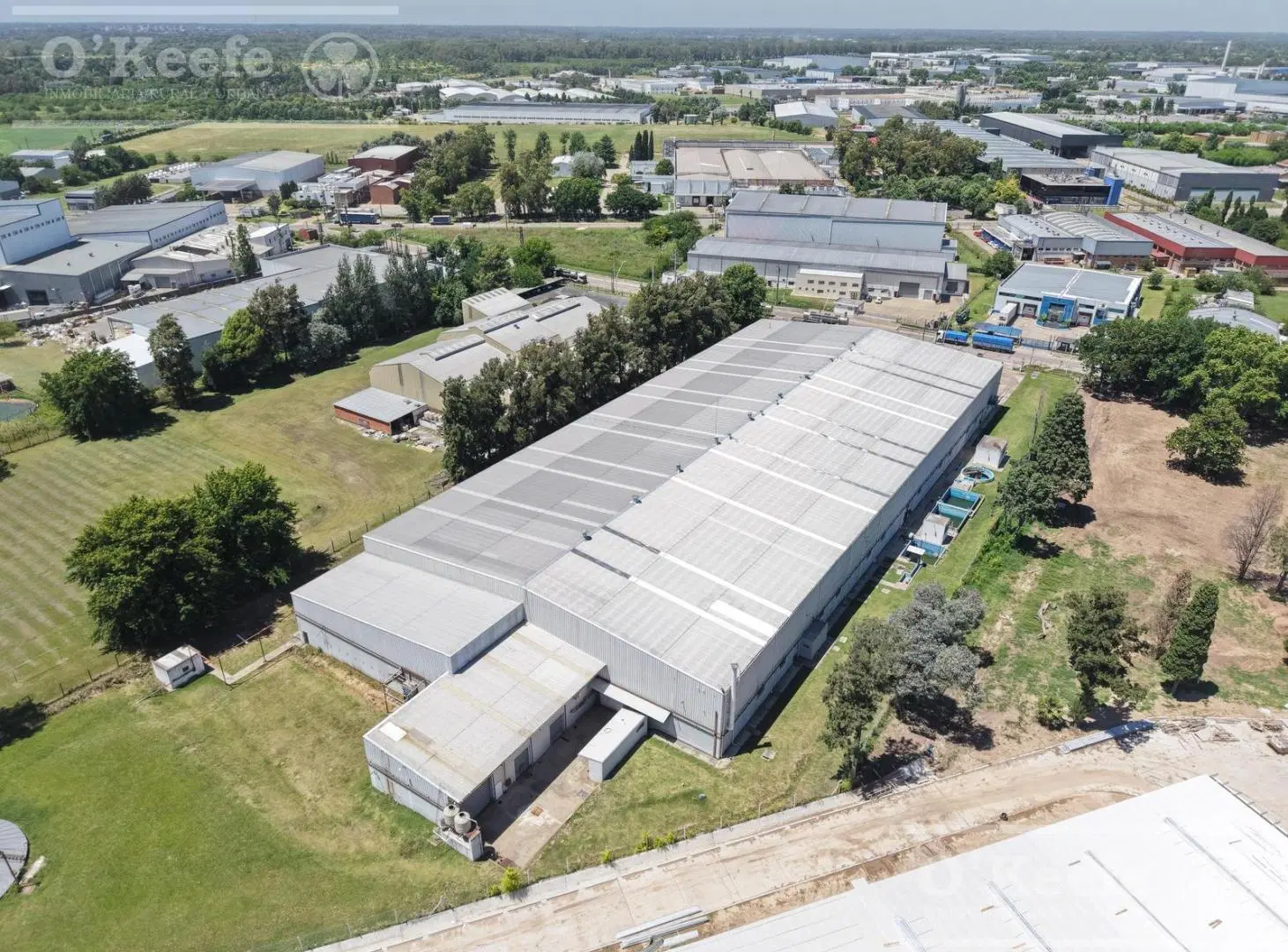 Imponente Galpón Industrial en Pilar — Venta y Alquiler- 8.166 M2 2