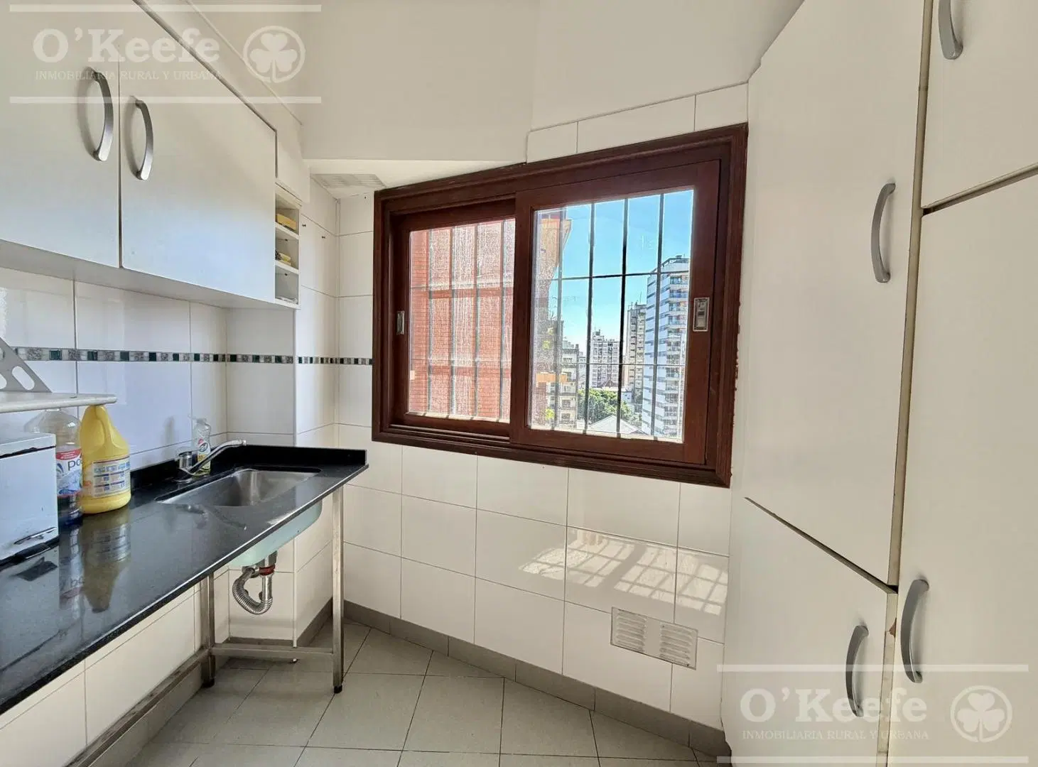 Departamento en venta en Quilmes 4 ambientes con cochera - Seguridad 24hs- 3