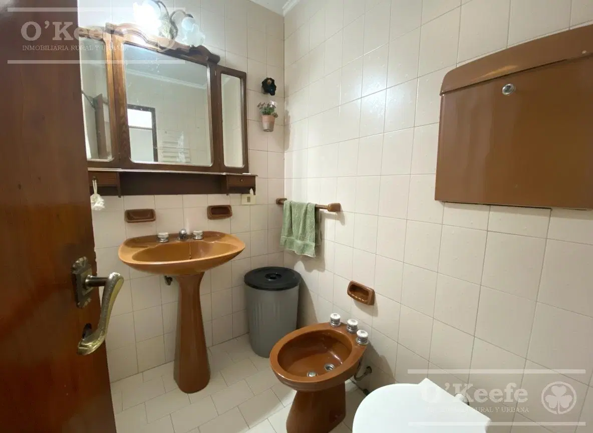 Casa con local en VENTA - Quilmes - Excelente ubicacion 1
