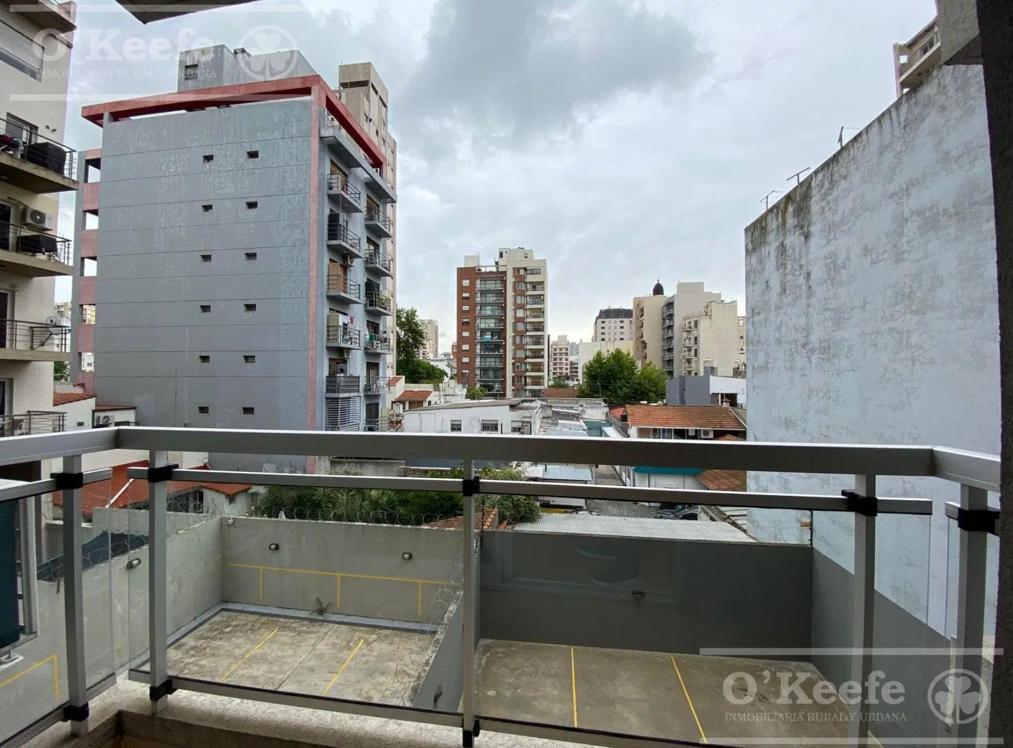 Departamento 2 ambientes con cochera en venta, excelente estado y ubicación inmejorable 5