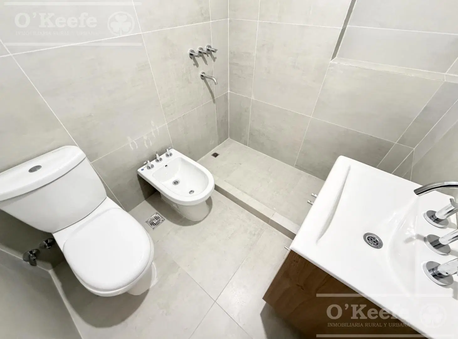Departamento en venta, 3 ambientes con cochera a estrenar en Quilmes. Excelente ubicación y accesos. 8