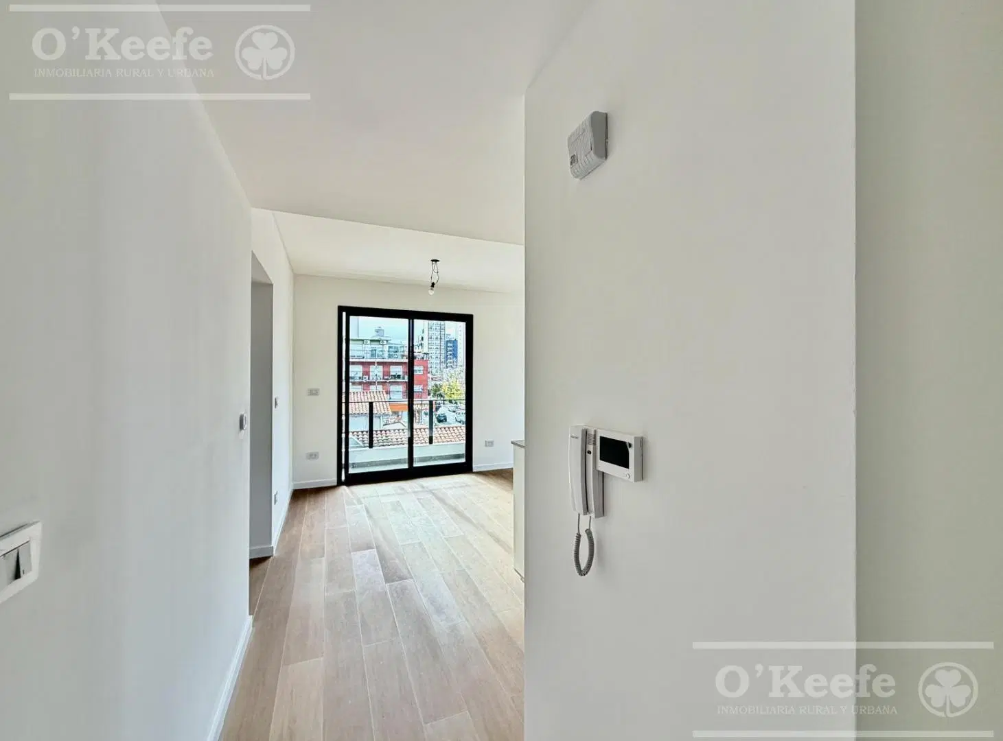 Departamento en venta, 3 ambientes con cochera a estrenar en Quilmes. Excelente ubicación y accesos. 5