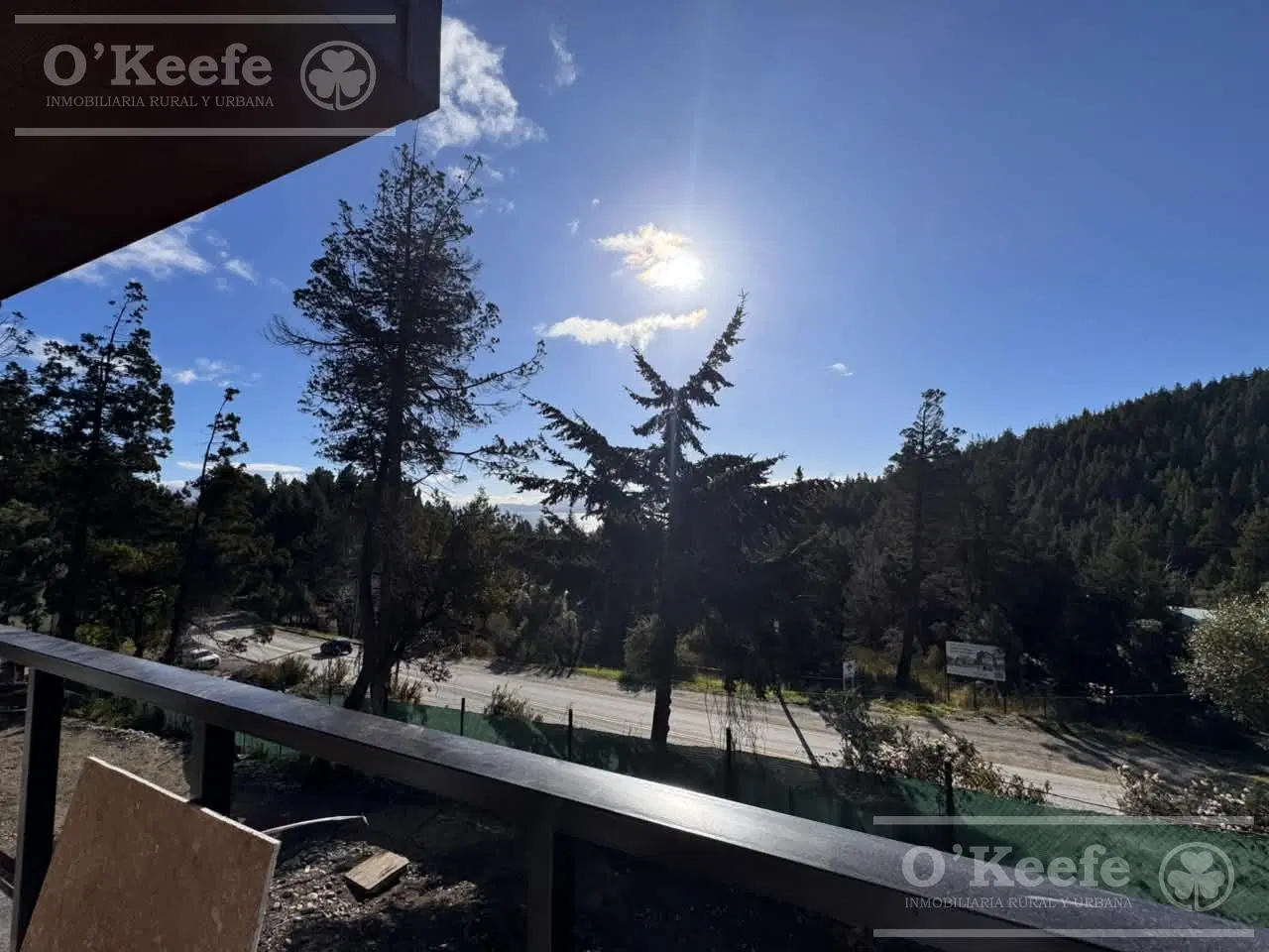 Departamento 2 amb duplex con vista al lago, balcon y jardin en Av. Pioneros 1200 Bariloche en venta 2