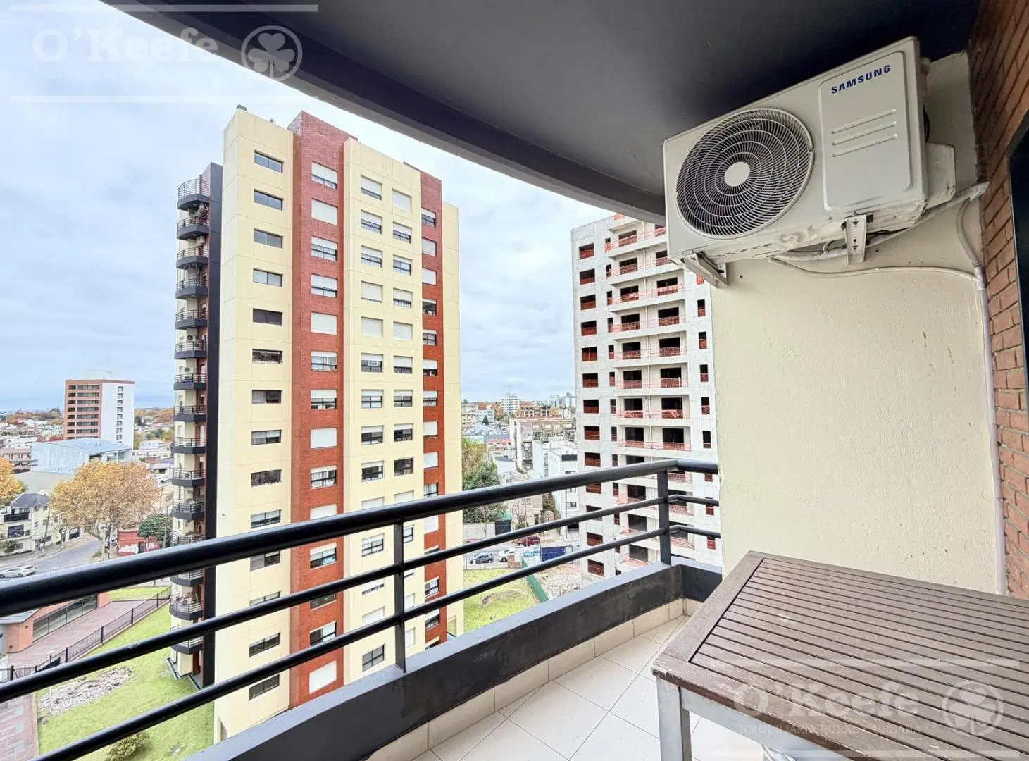 Departamento 3 ambientes con cochera en Quilmes, complejo Terrazas de Guido, Seguridad 24 hs 2