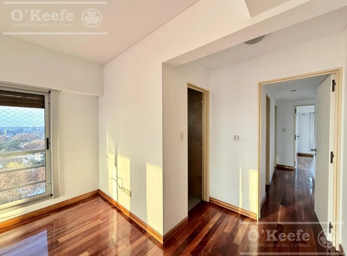 Departamento 3 ambientes con cochera en Venta, Quilmes centro. Complejo cerrado con seguridad. 4