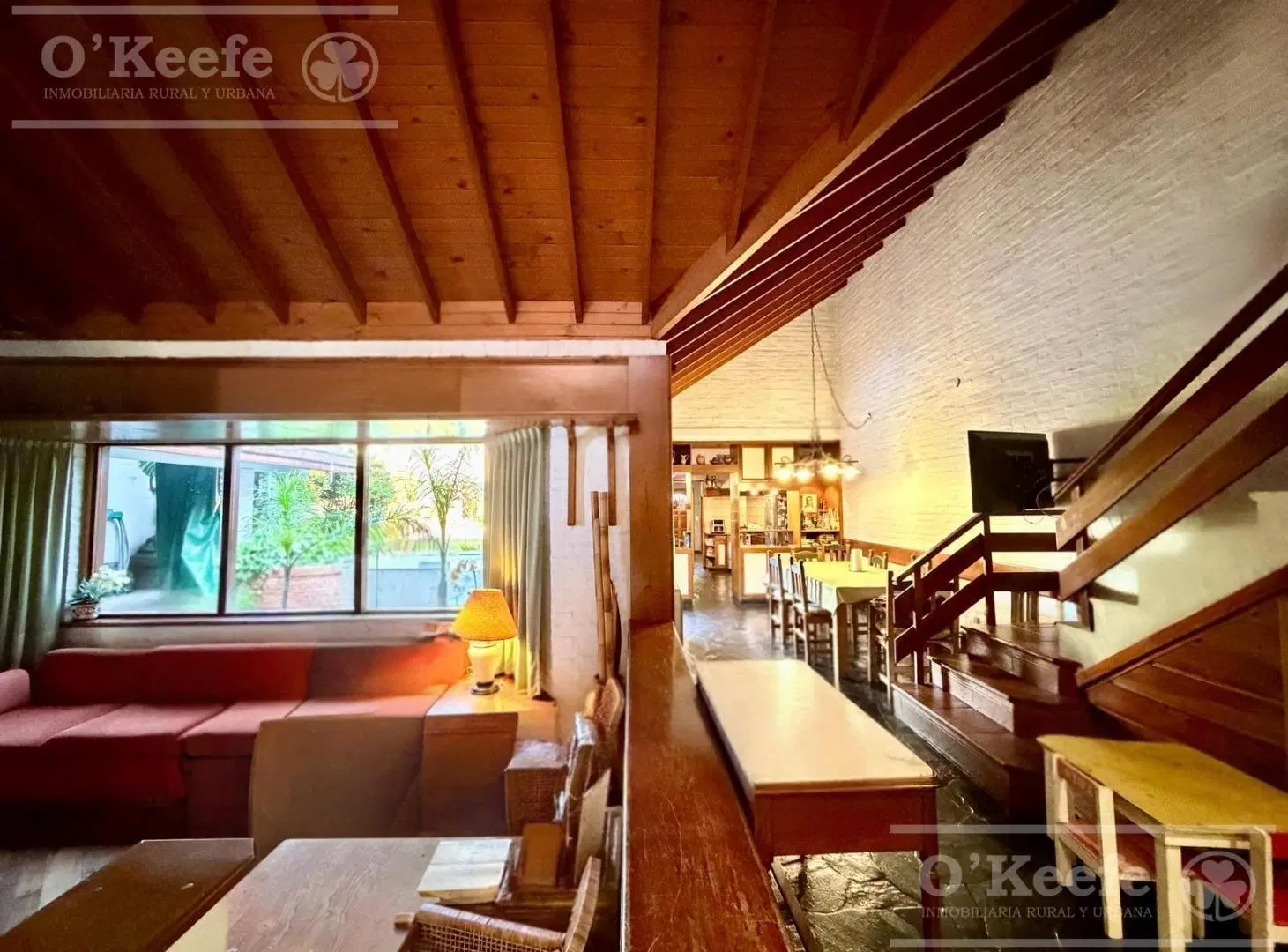 Casa -Quilmes en una planta con gran parque, pileta y quincho ,excelente estado. 3
