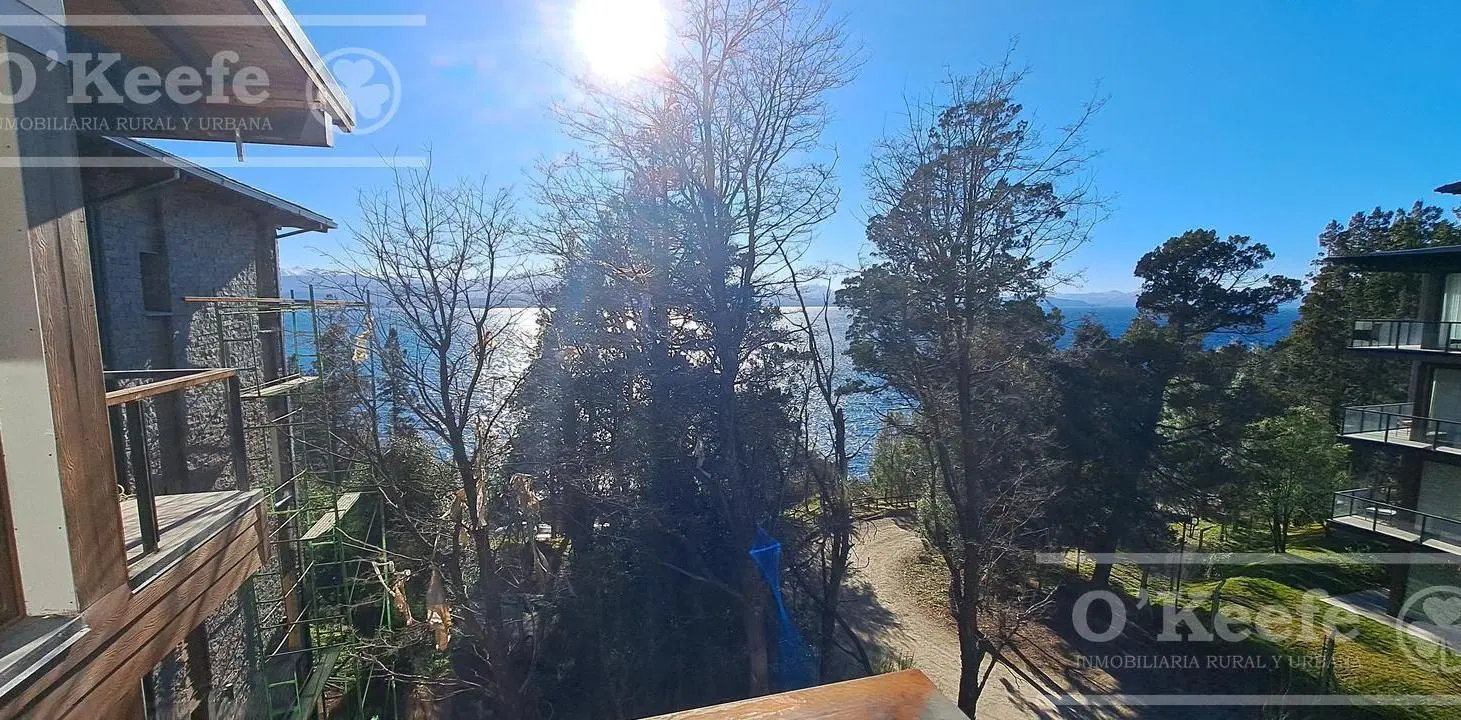 Departamento en venta de 2 ambientes en Barrancas de Melipal  vista lago - Bariloche 3