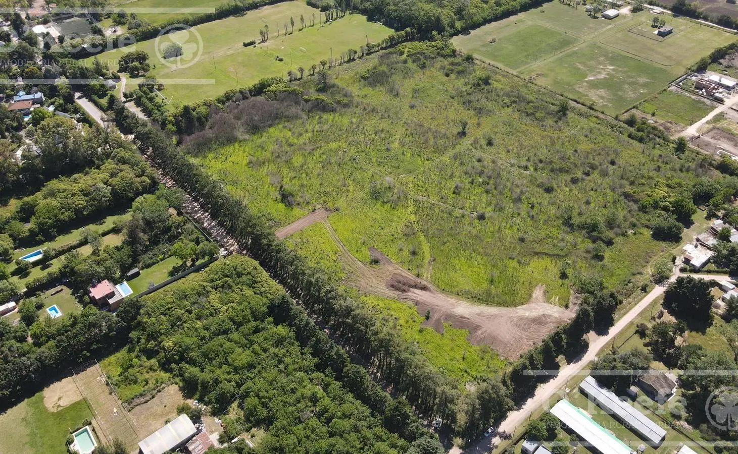 Lote en Venta Barrio Residencial Los Arces El Pato 3