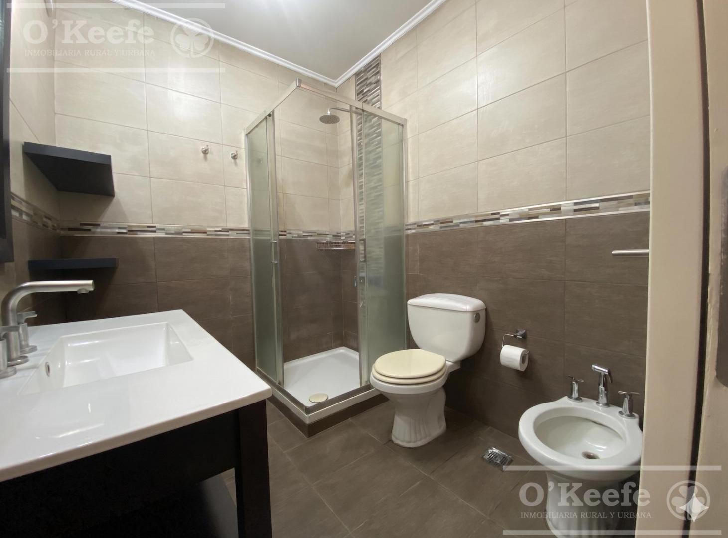 Foto de Casa en Venta de 4 ambientes en Berazategui.- Apto Crédito.-, imagen 5